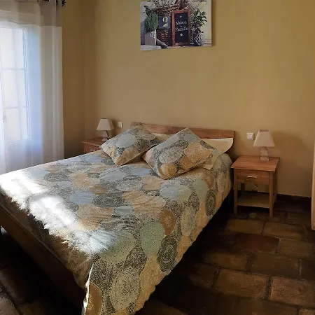 Des Hibiscus Bed & Breakfast